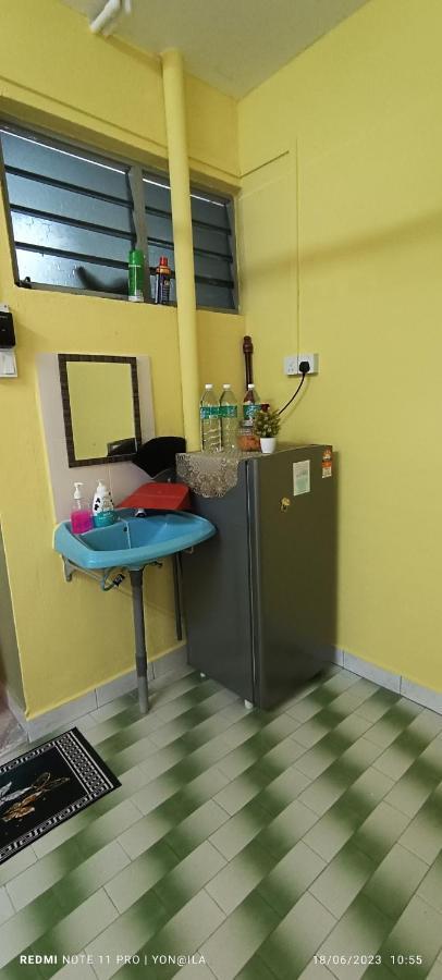 Homestay Rezeki Batu Gajah Kültér fotó