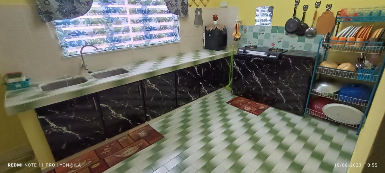 Homestay Rezeki Batu Gajah Kültér fotó