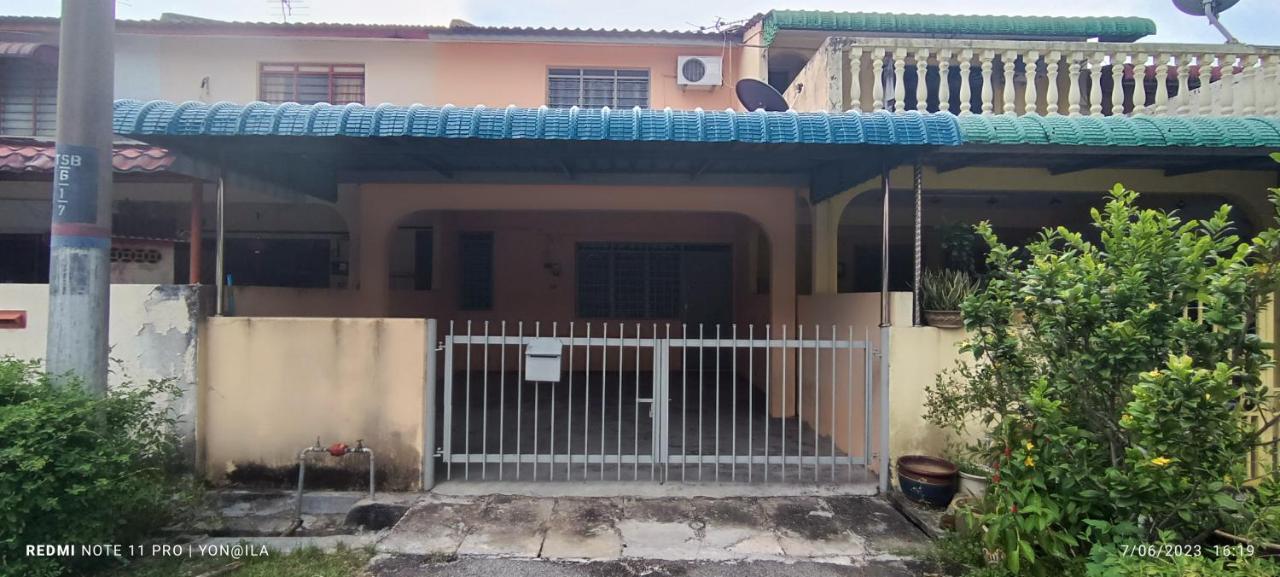 Homestay Rezeki Batu Gajah Kültér fotó