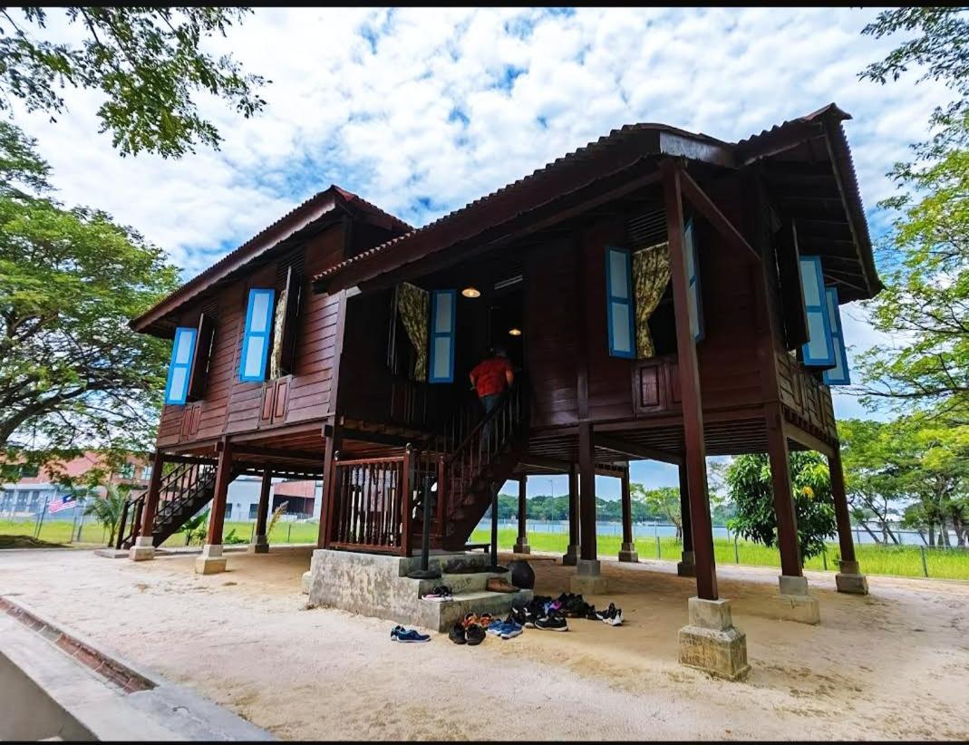 Homestay Rezeki Batu Gajah Kültér fotó